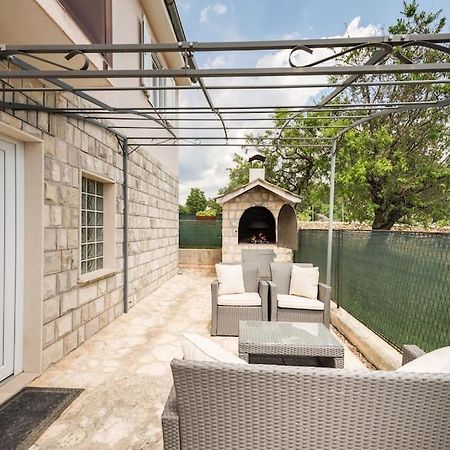 Holiday Home Goranka Zmijavci Exterior photo